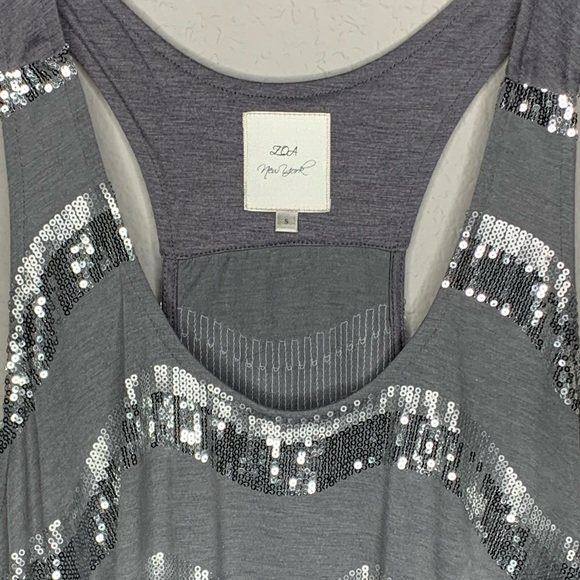 ZOA Grey and Silver Sequin Chevron Striped Tank - Picture 4 of 6